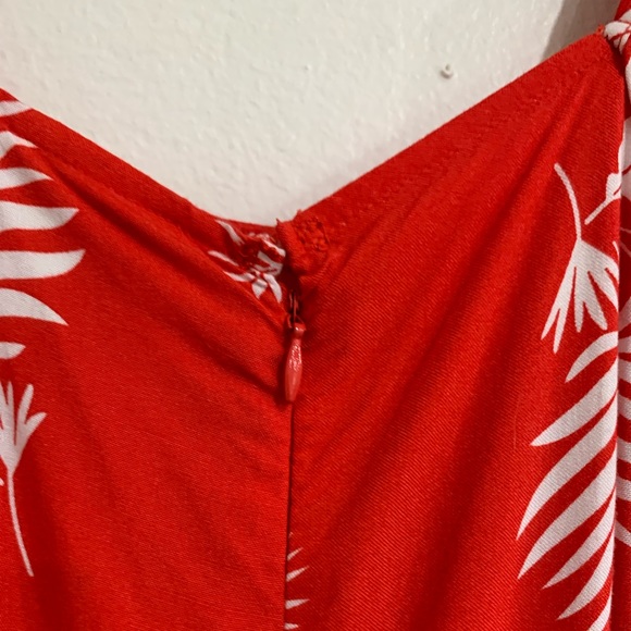 St John's Bay Jumpsuit Leaves Print Women's Size S, Red and White Wide Leg Crop - Picture 11 of 16